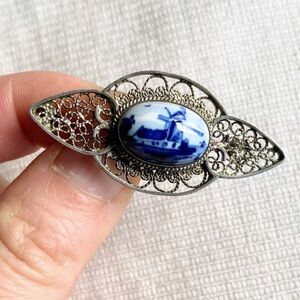 Vintage Holland Delft Porcelain Windmill Dommed Oval Silver Brooch Signed